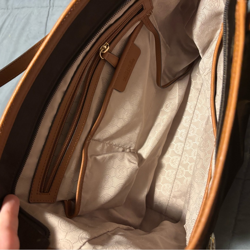 MICHAEL KORS Kempton Chocolate Brown Nylon Tote Bag - Picture 6 of 9